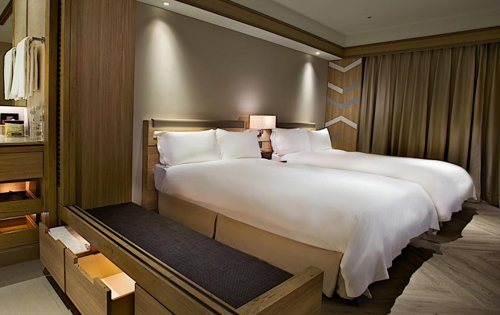Hotel Royal Chihpin Wenquan Exterior foto A bedroom at the hotel