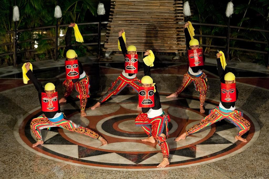 Hotel Royal Chihpin Wenquan Exterior foto The traditional dance of the Tausug people